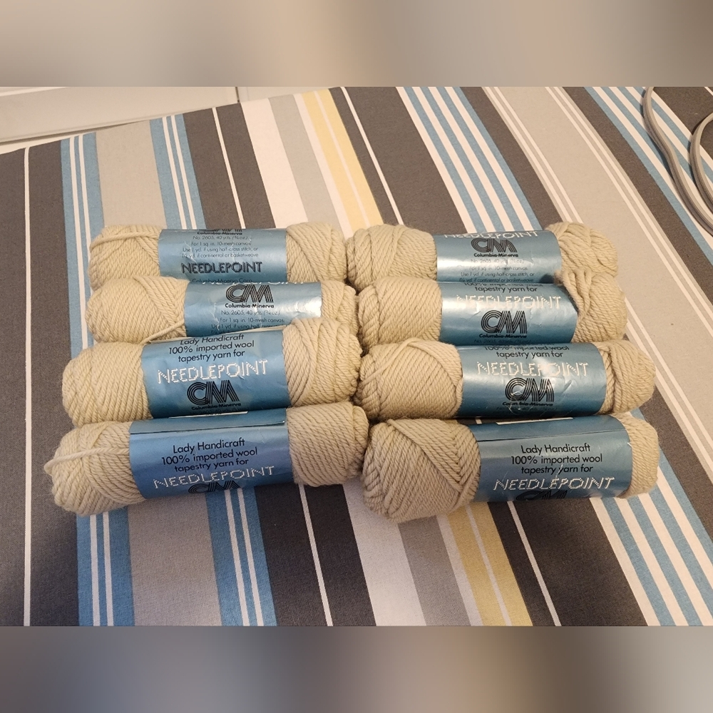 8 Skeins CM Needlepoint Wool Yarn in Pond Lily Green